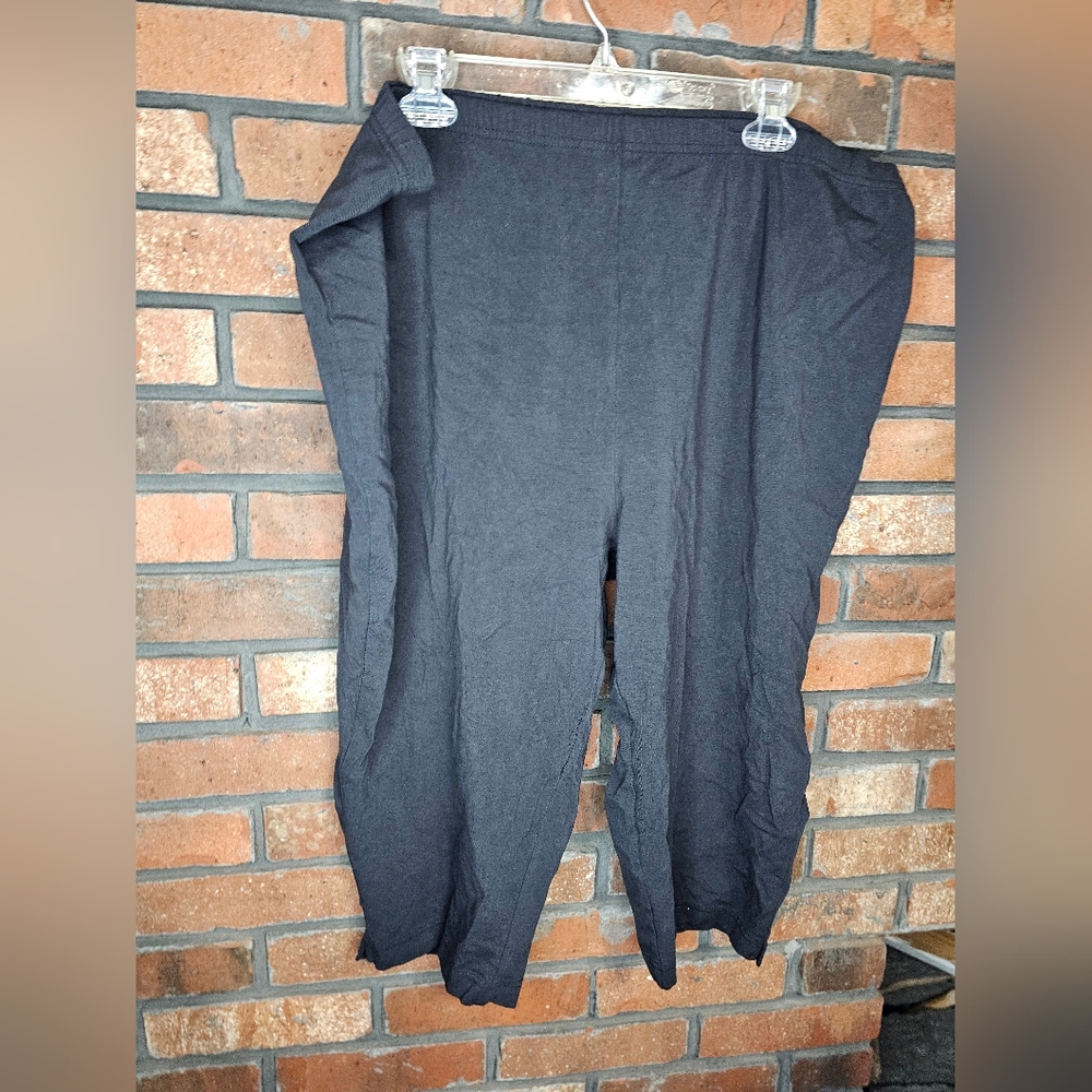 Basic Editions Black Capri Pants - image 1